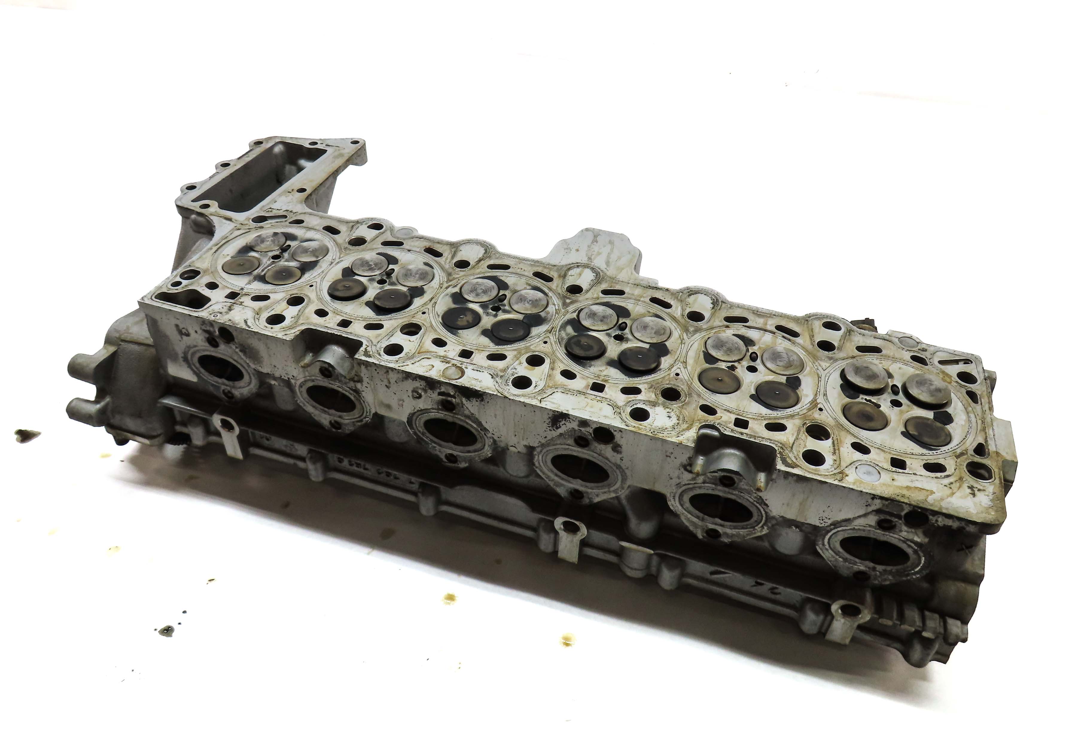 2009-2013 BMW X5 335i (E70 E90) 3.0L M57 TURBO DIESEL ENGINE CYLINDER HEAD — exact item pictured